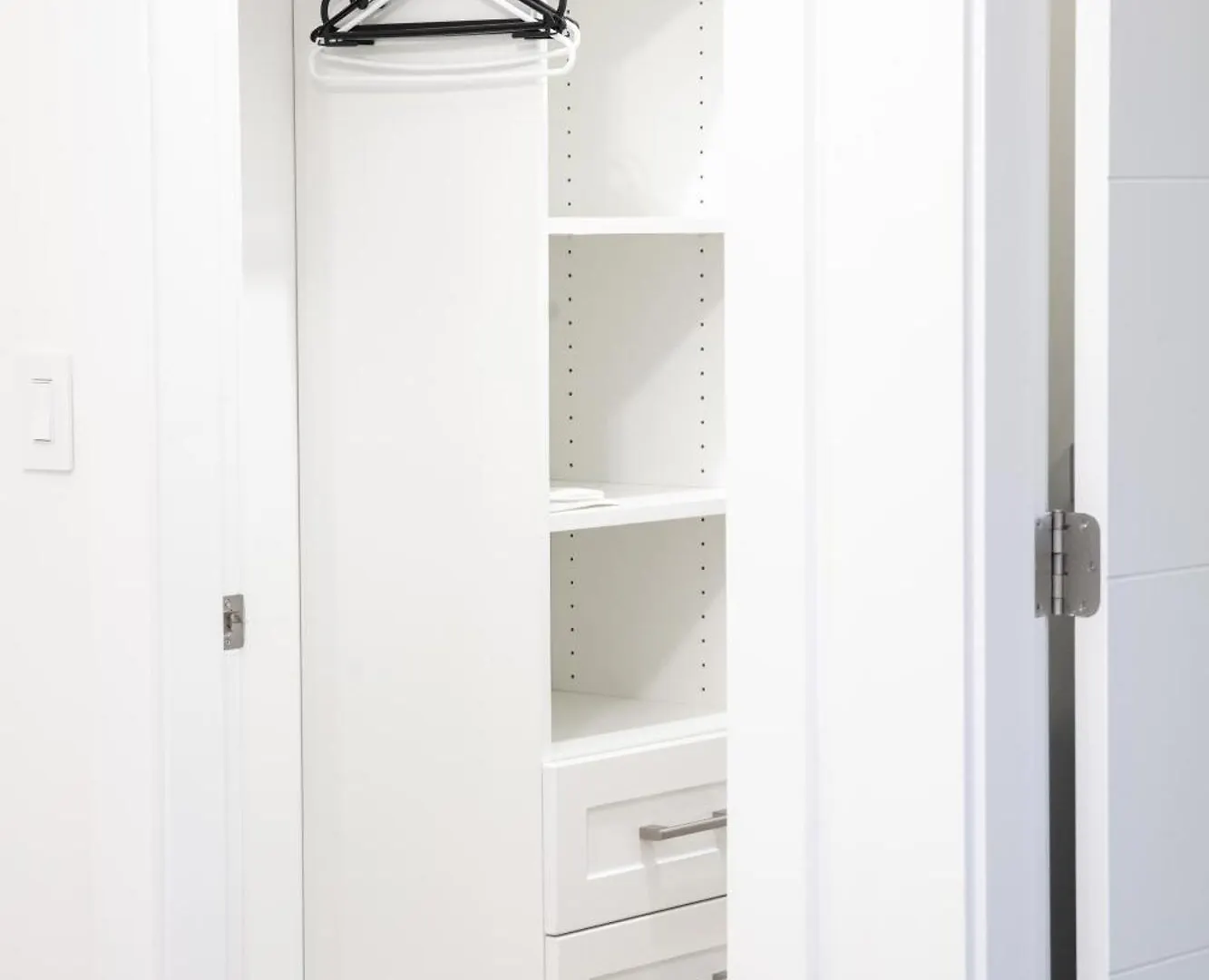 Brand-New 4 Bedroom Family-Friendly Duplex Is Your Home Away From Home In Vancouver! Vancouver